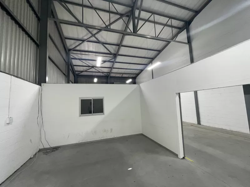 300 m² Industrial to let in Philipi, Kiboko Property (photo 10)