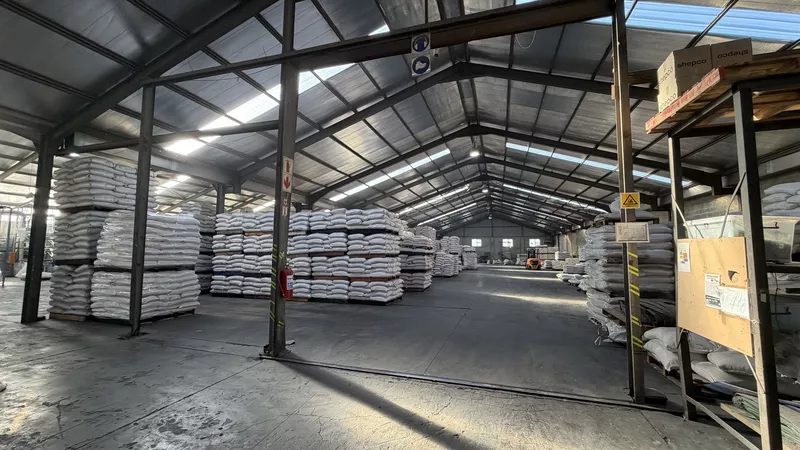 2 574 m² Industrial to let in Okavango Park, Falcon Close, Okavango Park (photo 35)