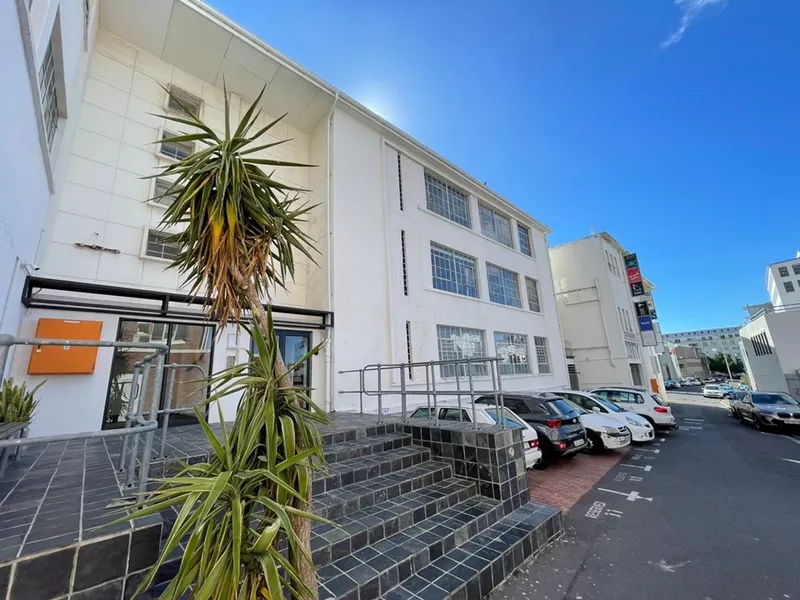 280 m² Office to let in Cape Town, Planet Art (photo 1)