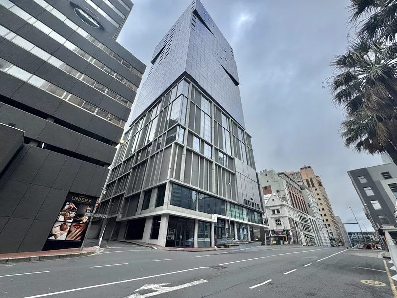 704 m² Office to let in Cape Town City Centre/CBD, The Rubik (photo 1)