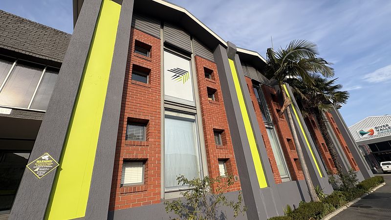 413 m² Property to let in Paarl, Urban Growth Park (photo 2)