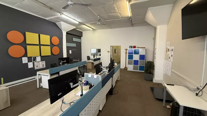 4 832 m² Office to let in Observatory, 9 Browning Road (All Office) (photo 45)