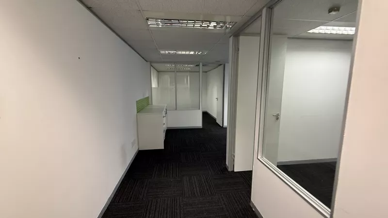 90 m² Office to let in Claremont, Sunclare (photo 5)