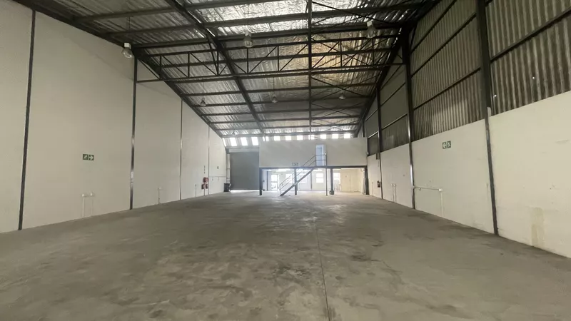 560 m² Industrial to let in Epping 2, Bofors Three Industrial Park (photo 9)