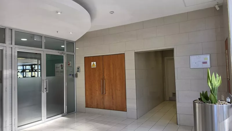 429 m² Office to let in Tygerberg Office Park, Tygerberg Office Park - Plattekloof House (photo 7)