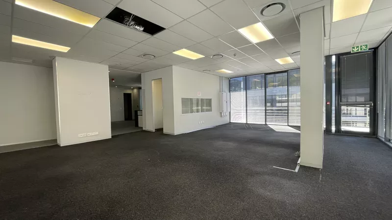 720 m² Office to let in Woodstock, The Boulevard (photo 15)