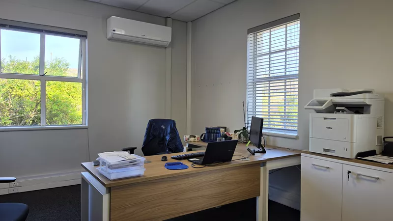 479 m² Office to let in Vineyard Office Estate, Vineyards Office Estate - Regent House (photo 39)