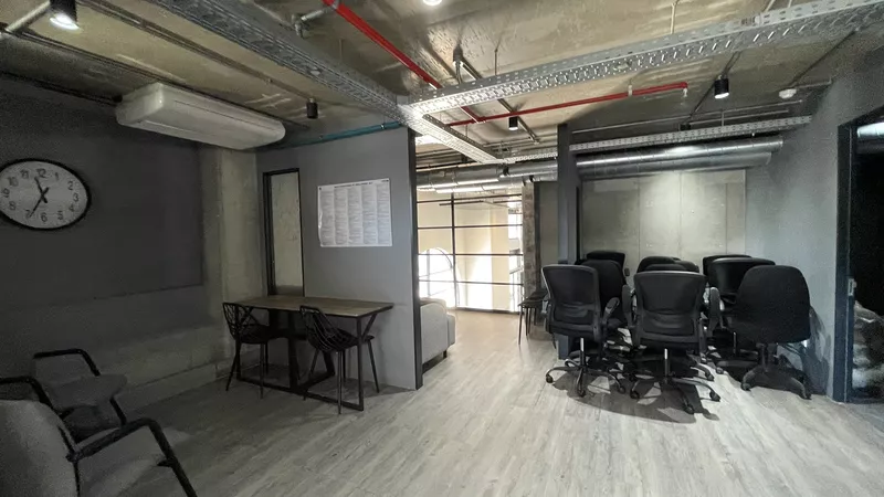 287 m² Office for sale in Woodstock, The Ironworks (photo 20)