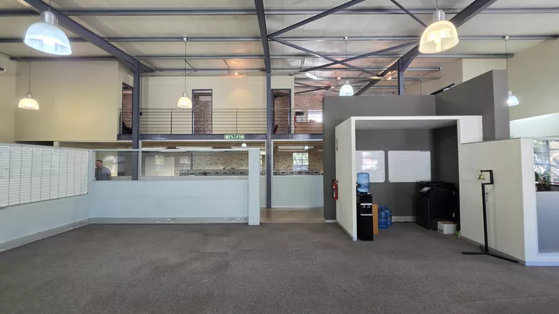 1 085 m² Office for sale in Century City, 13 Edison Way (photo 47)