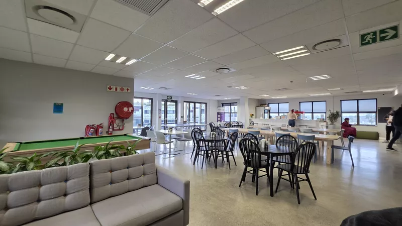 1 692 m² Office to let in Century City, 5 on Century City Drive (West) (photo 55)