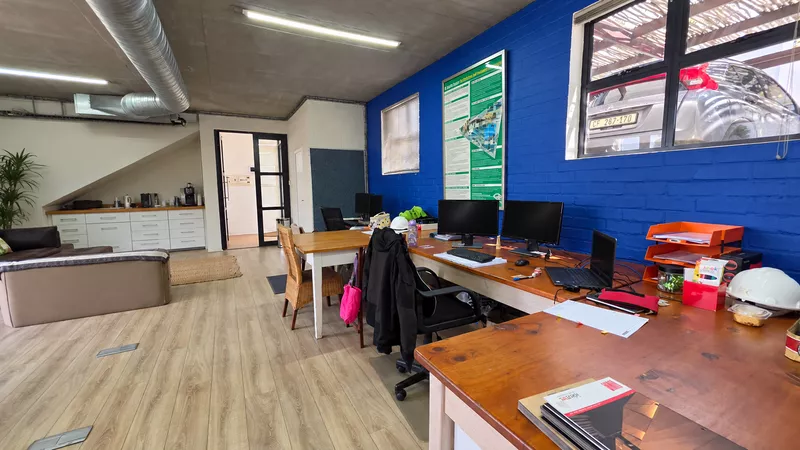 184 m² Office to let in Waterford Place Office Park, 8 Waterford Mews (photo 14)