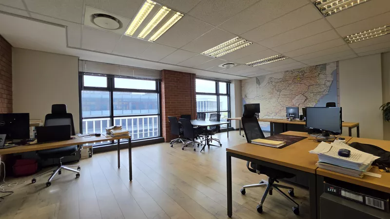 233 m² Office for sale in Century City, Matrix (photo 18)