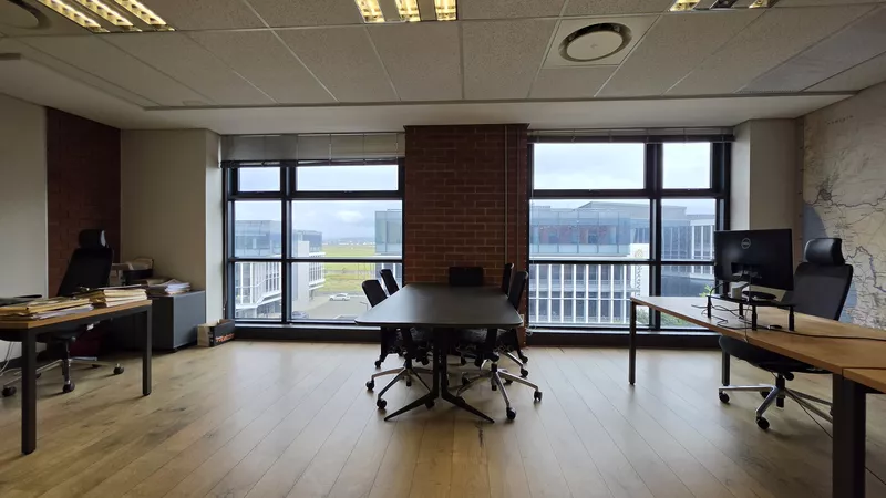 233 m² Office for sale in Century City, Matrix (photo 17)