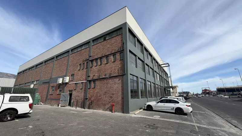 1 900 m² Industrial to let in Paarden Eiland, Paarden Eiland Works (photo 4)