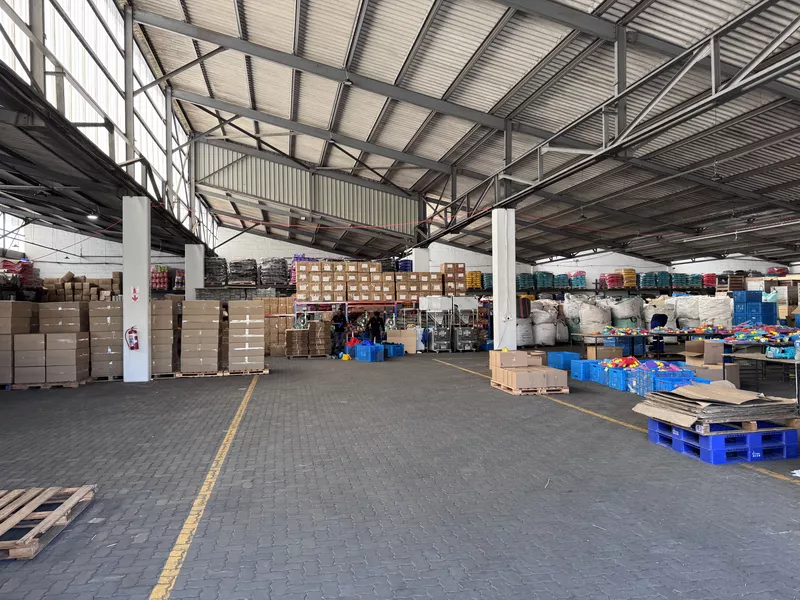 2 200 m² Industrial to let in Blackheath, Neulux Logistics (photo 4)