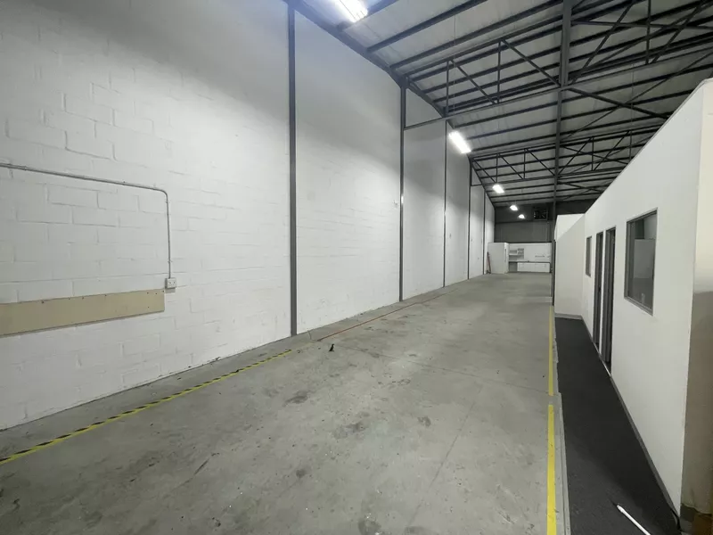 300 m² Industrial to let in Philipi, Kiboko Property (photo 5)