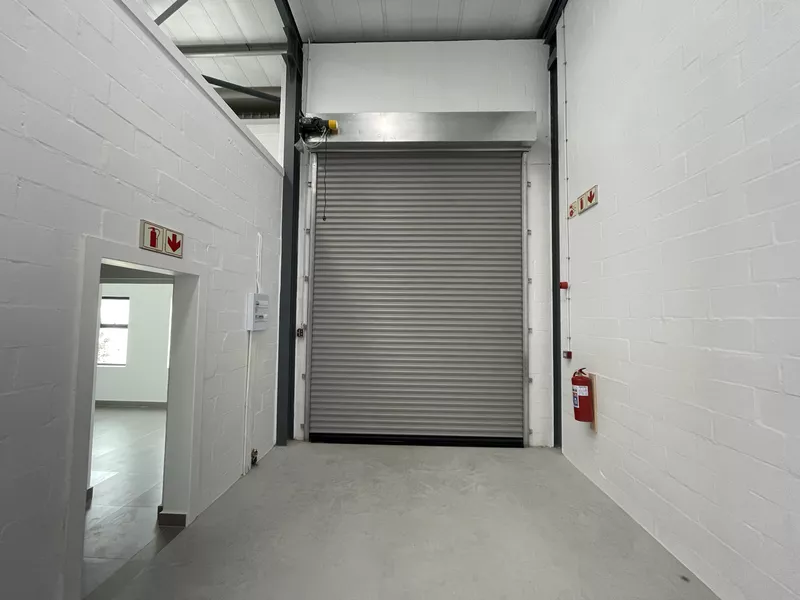 132 m² Industrial for sale in River Park 3, Titan Park (photo 5)