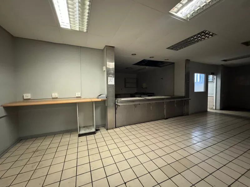1 300 m² Industrial to let in Paarl, Wamakers Square, Paarl Central (photo 14)