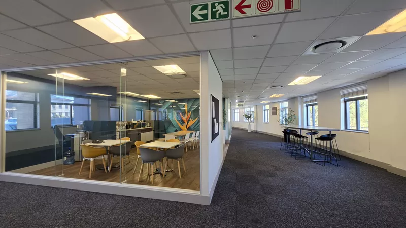 3 816 m² Office to let in Estuaries Office Estate, No 2 Estuaries (photo 21)