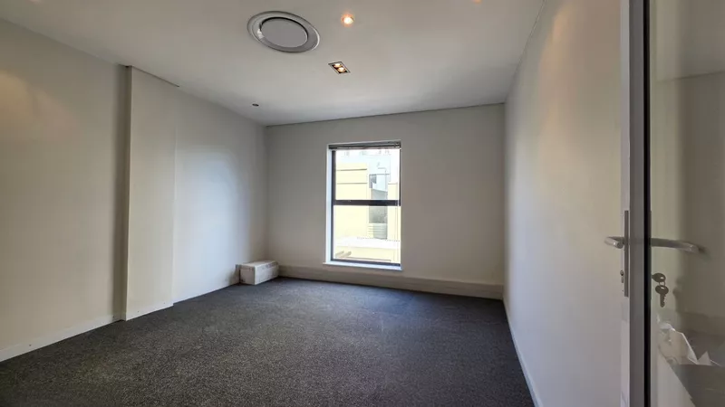 195 m² Office to let in The Forum Office Park, The Forum - Vesta (Block E) (photo 31)