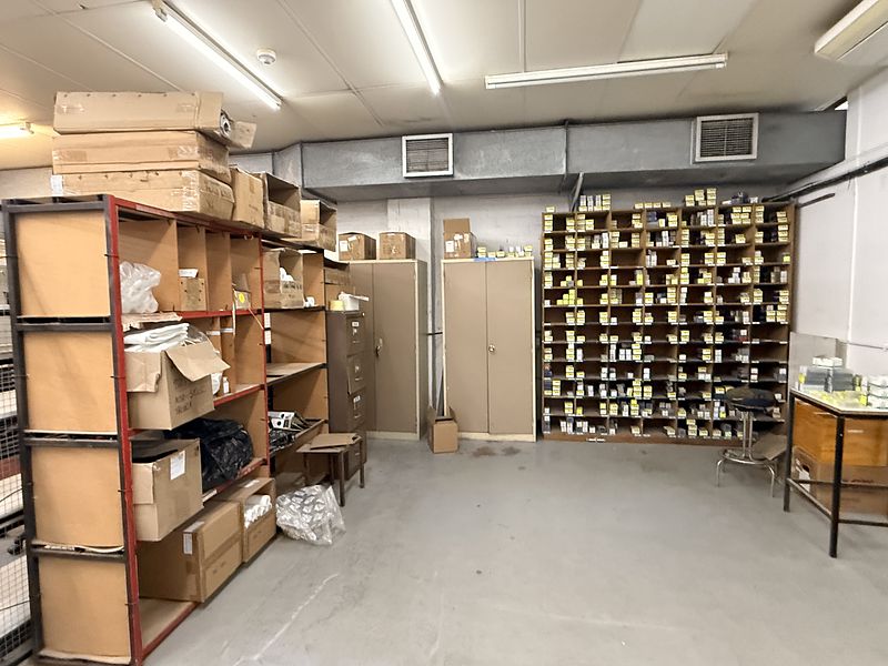 2 956 m² Industrial for sale in Southern Suburbs, 2 Estmil Road (photo 14)