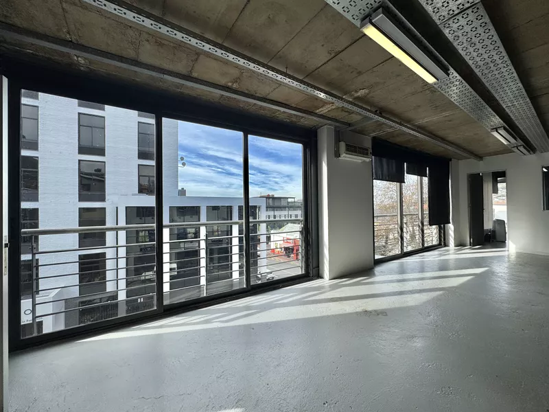 286 m² Office to let in Cape Town, Lifestyle on Kloof (photo 5)