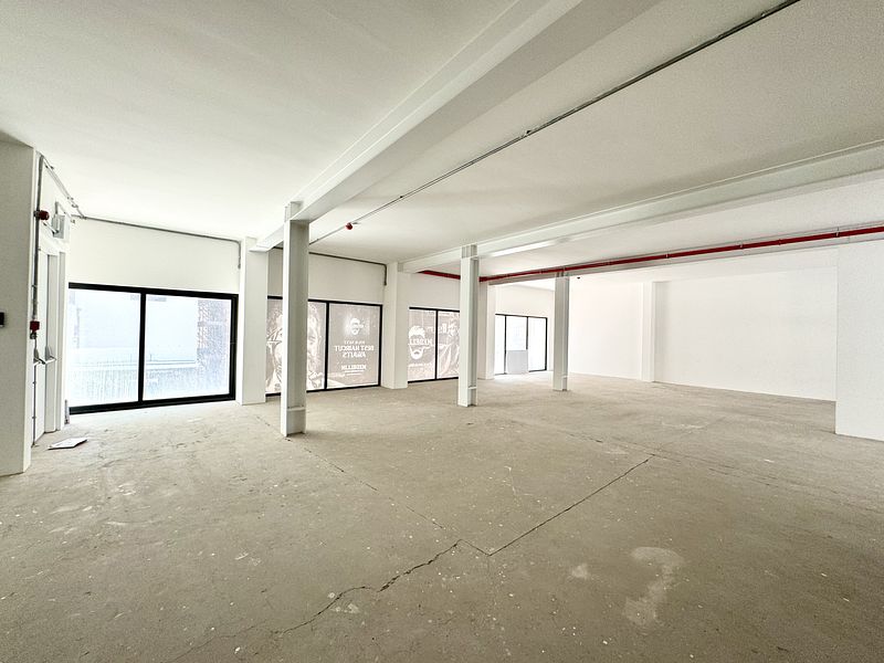 200 m² Retail property to let in Cape Town, 99 Harrington Street (photo 6)