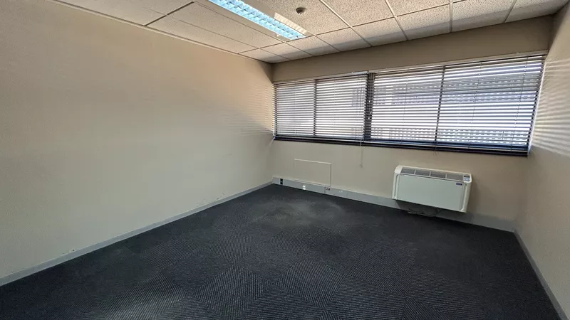 1 036 m² Office to let in Mowbray, Golf Park, GP3 (photo 15)