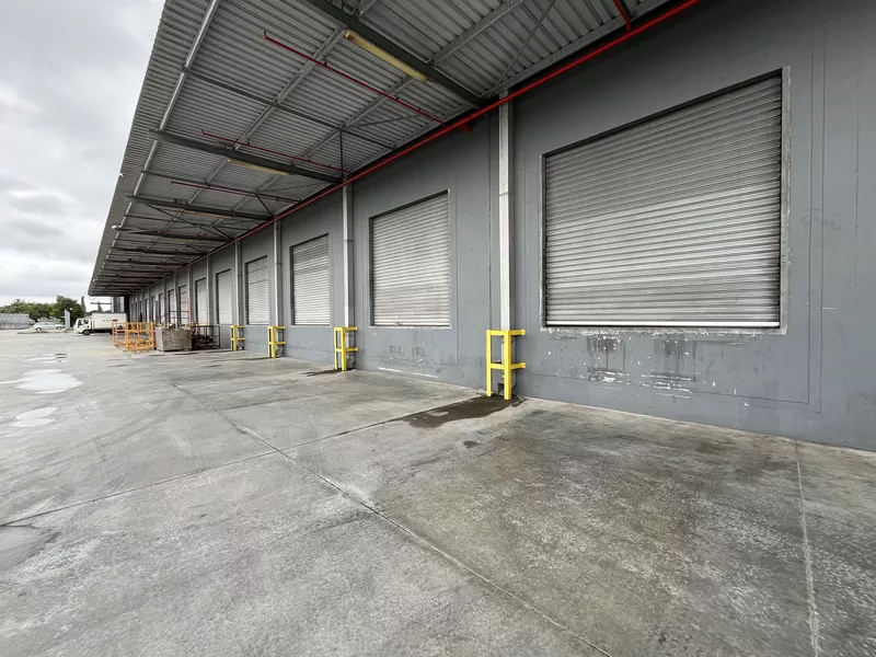 10 548 m² Industrial to let in Parow Industrial, 6 Koets Street (photo 5)