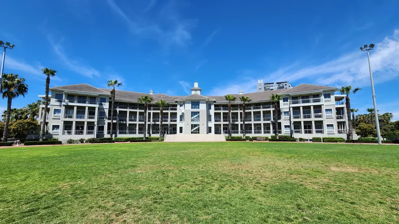177 m² Office to let in Central Park, The Pavilion (photo 7)