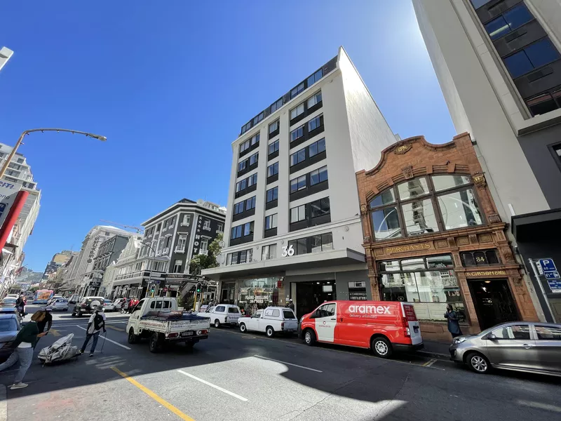378 m² Office to let in Cape Town City Centre/CBD, 36 Long Street (photo 2)