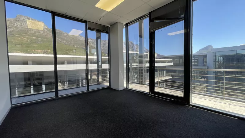 720 m² Office to let in Woodstock, The Boulevard (photo 7)