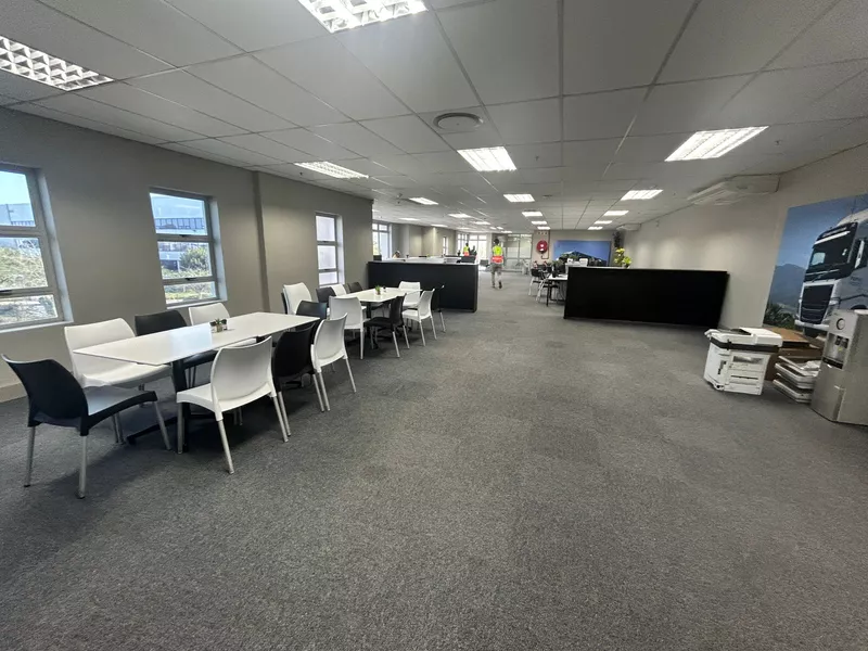 460 m² Office to let in Brackenfell, 35 London Circle office only (photo 5)