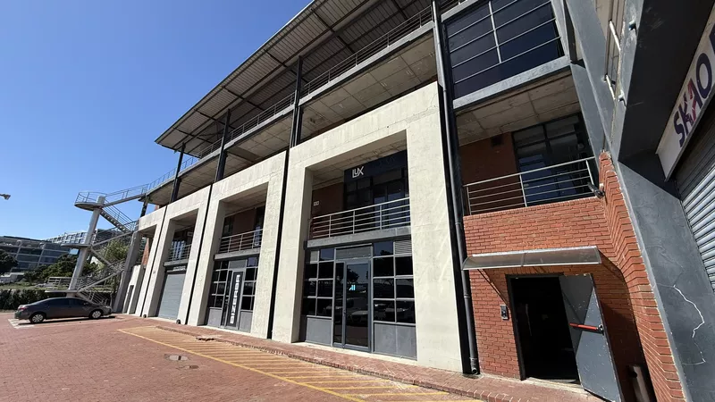 360 m² Office to let in Observatory, North Park (photo 7)