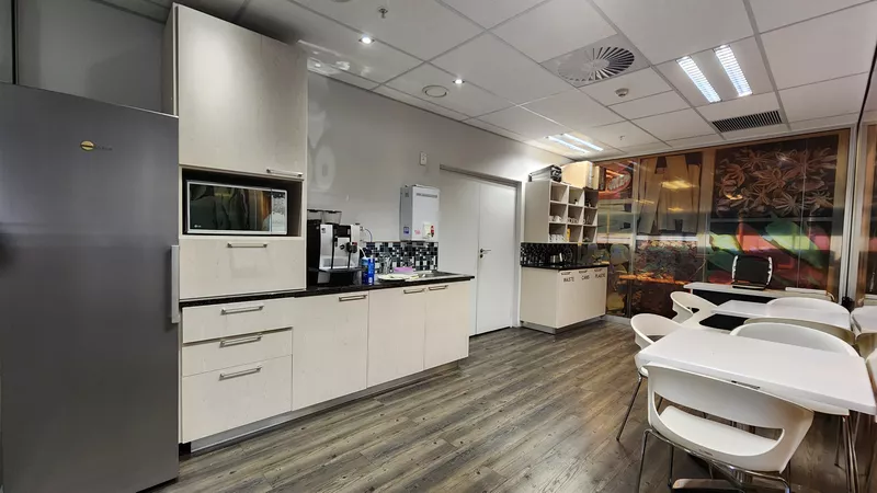 2 000 m² Office to let in Tyger Valley, Willowbridge Place (photo 41)