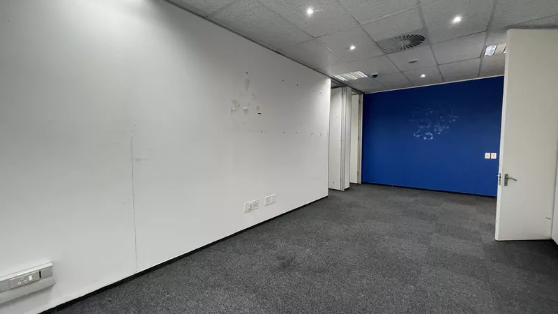 277 m² Office to let in Cape Town City Centre/CBD, 9 Long (photo 15)