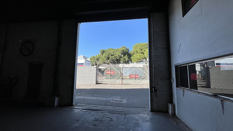 3 544 m² Industrial to let in Epping, 138 Gunners Circle (photo 4)