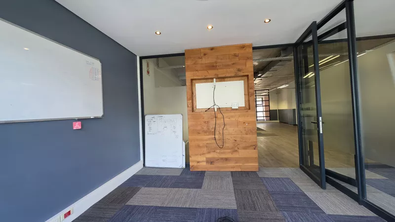 140 m² Office to let in Century City, Matrix (photo 22)