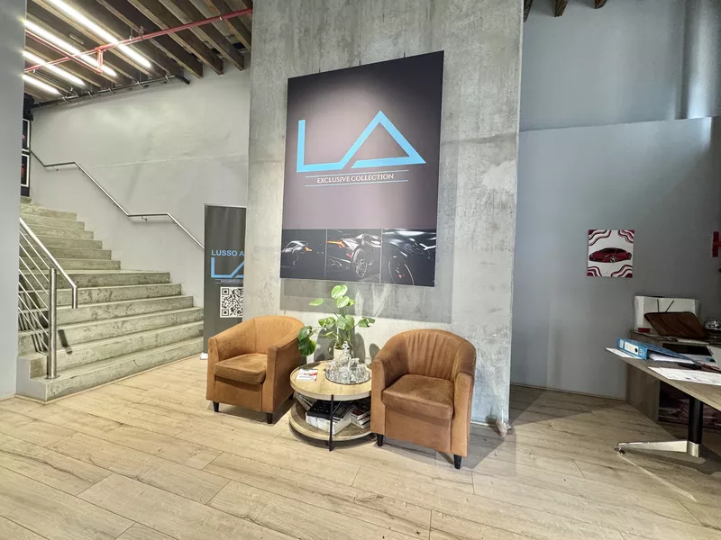 529 m² Retail Property to let in Cape Town City Centre/CBD, 16 On Bree (photo 4)