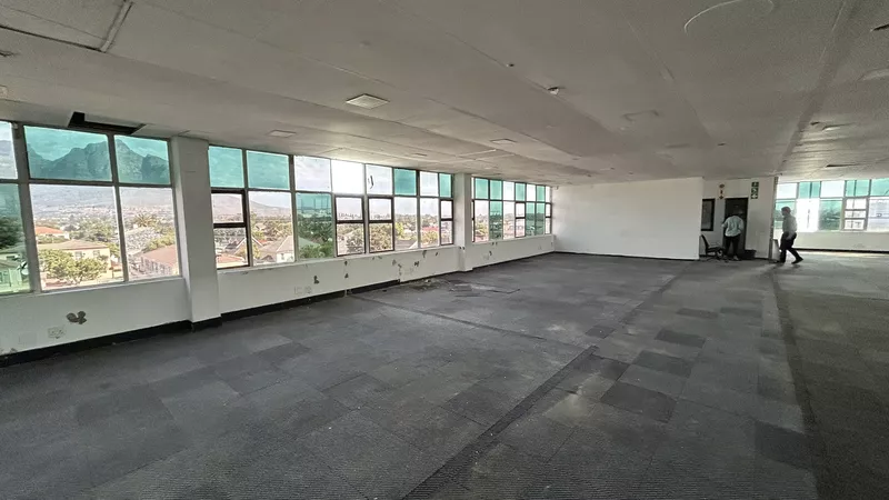 850 m² Office to let in Athlone, Shoprite Building (photo 10)