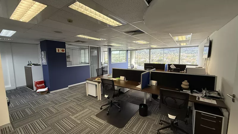 236 m² Office to let in Claremont, Sunclare (photo 18)