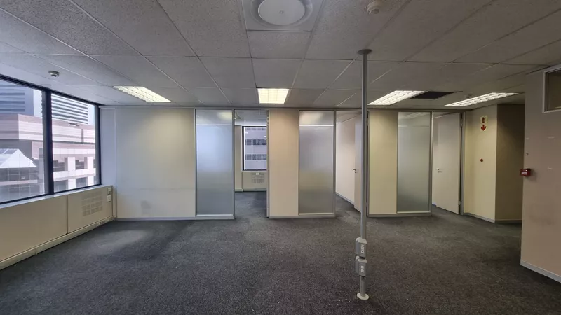 238 m² Office to let in Cape Town City Centre/CBD, 2 Long (photo 5)