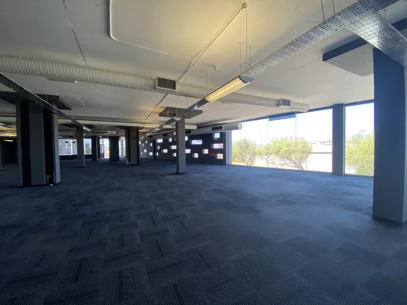 859 m² Office to let in Brooklyn, Northgate Business Park (photo 19)