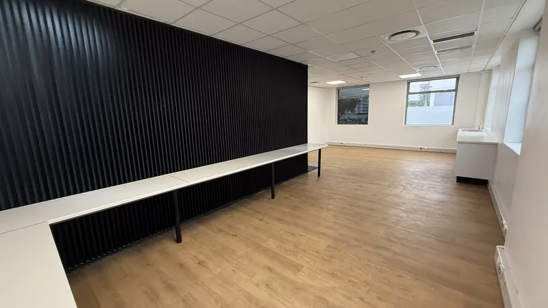 472 m² Office to let in Claremont, 200 On Main (photo 29)