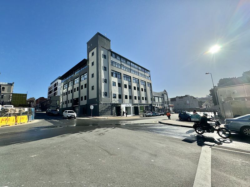 226 m² Office to let in De Waterkant, Hamilton House (photo 1)