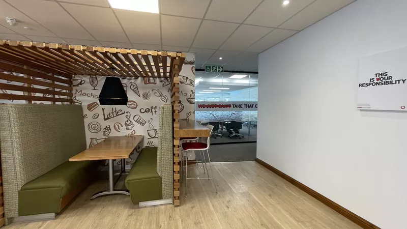 950 m² Office to let in Cape Town City Centre/CBD, The Towers (photo 17)