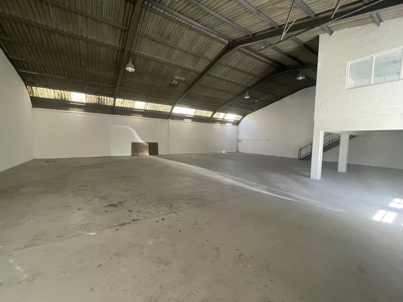 437 m² Industrial to let in Southern Suburbs, Celie Road Industrial Park - Block B (photo 5)