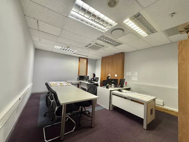 796 m² Office for sale in Cape Town City Centre/CBD, 5 St. Georges Mall (photo 10)