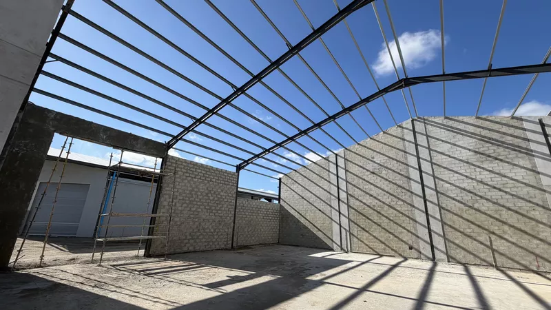 509 m² Industrial to let in Blackheath, Wimbledon Industrial Estate (photo 12)