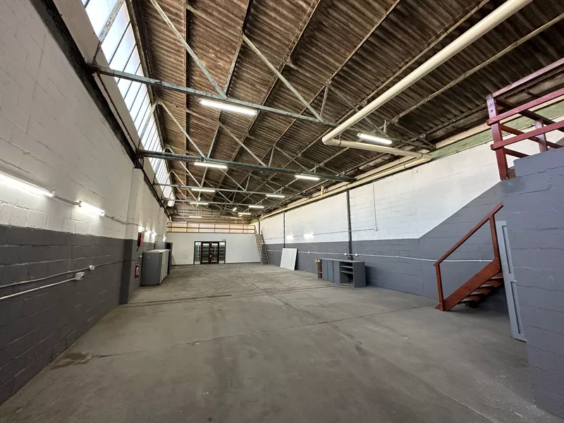 316 m² Industrial to let in Brackenfell, JT Ross Park Brackenfell (photo 4)
